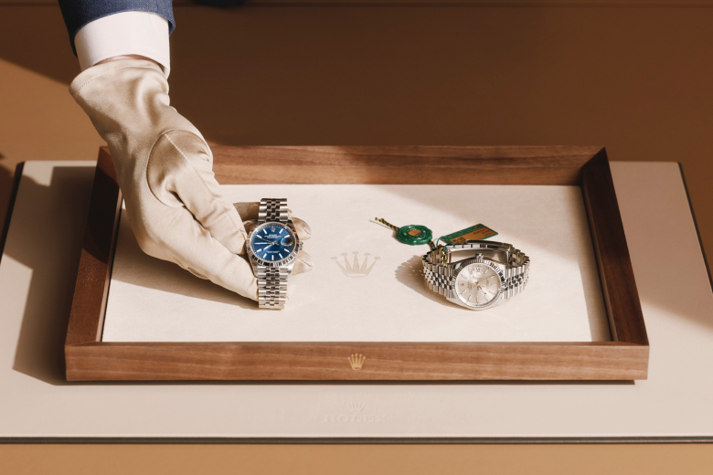 rolex Day-Date in 18 kt yellow gold, M228238-0069 - Bromberg's