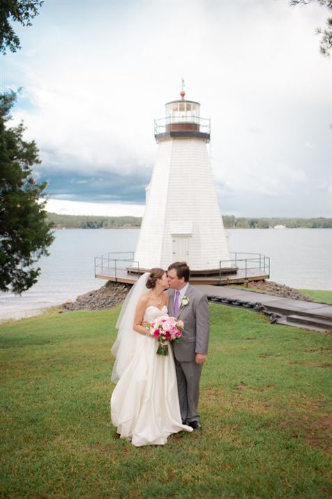 View More: http://hollandwilliamsphotography.pass.us/echolsperrywedding