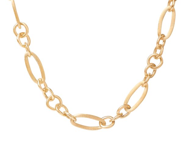 Introducing the Marco Bicego Jaipur Gold Mixed Link Necklace, showcasing a beautiful blend of oval and round links in an alternating pattern. The varying sizes of the links create a textured and elegant design.