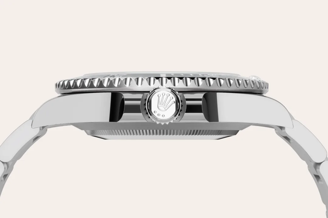 rolex Submariner in Oystersteel, M124060-0001 - bromberg's