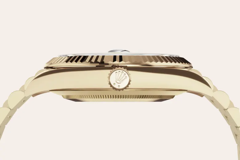 rolex Day-Date in 18 kt yellow gold, M228238-0069 - bromberg's